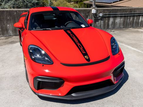 Certified 2023 Porsche 718 Cayman GT4 RWD image 16