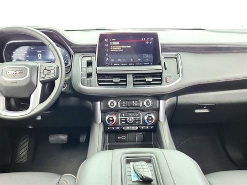 Used 2024 GMC Yukon XL SLT RWD image 27
