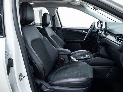 Used 2022 Ford Escape SEL w/ SEL Stealth AWD Package image 25