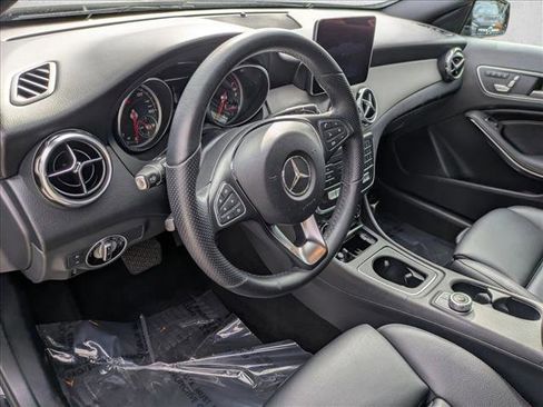 Used 2020 Mercedes-Benz GLA 250 image 10