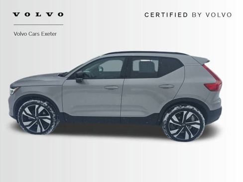 Certified 2023 Volvo XC40 B5 Plus w/ Driver Assist Package image 4