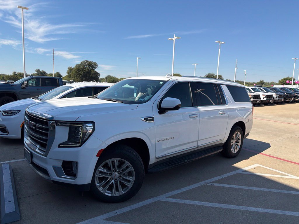 Used 2023 GMC Yukon XL SLT RWD image 4