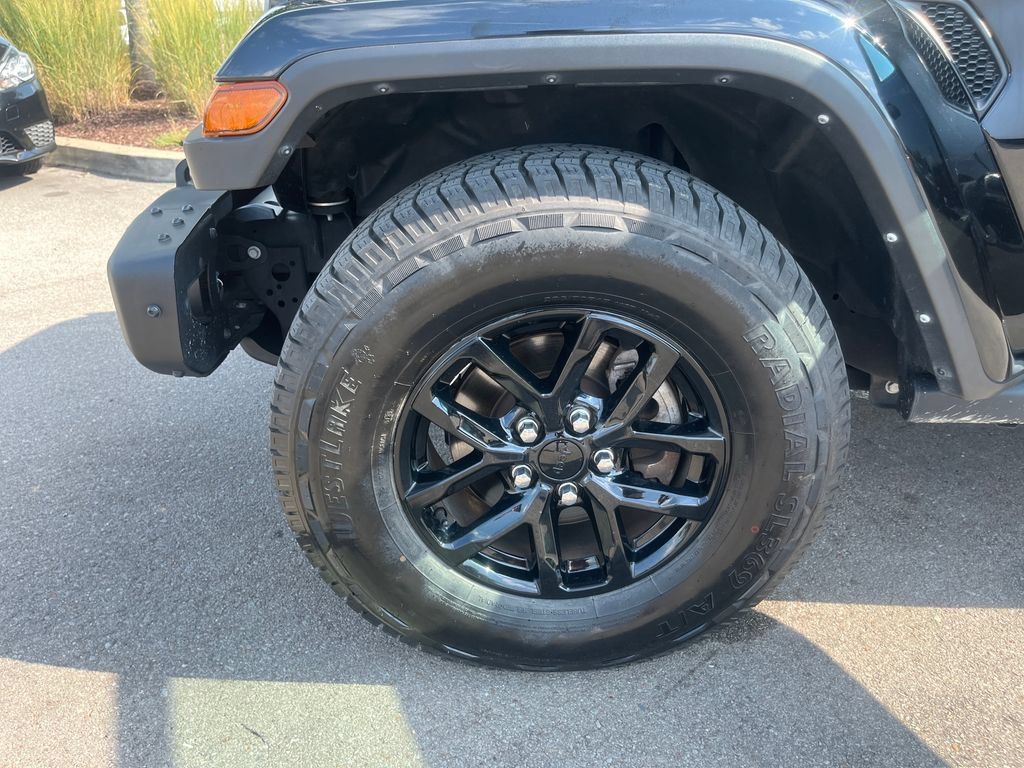 Used 2023 Jeep Wrangler Unlimited Sport AWD/4WD image 30