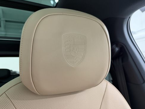 Certified 2026 Porsche Cayenne S AWD/4WD image 36