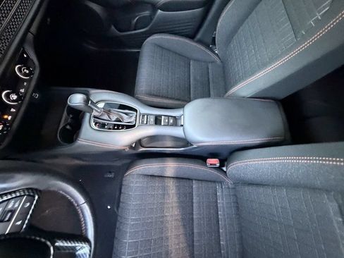 Used 2023 Honda HR-V Sport image 18