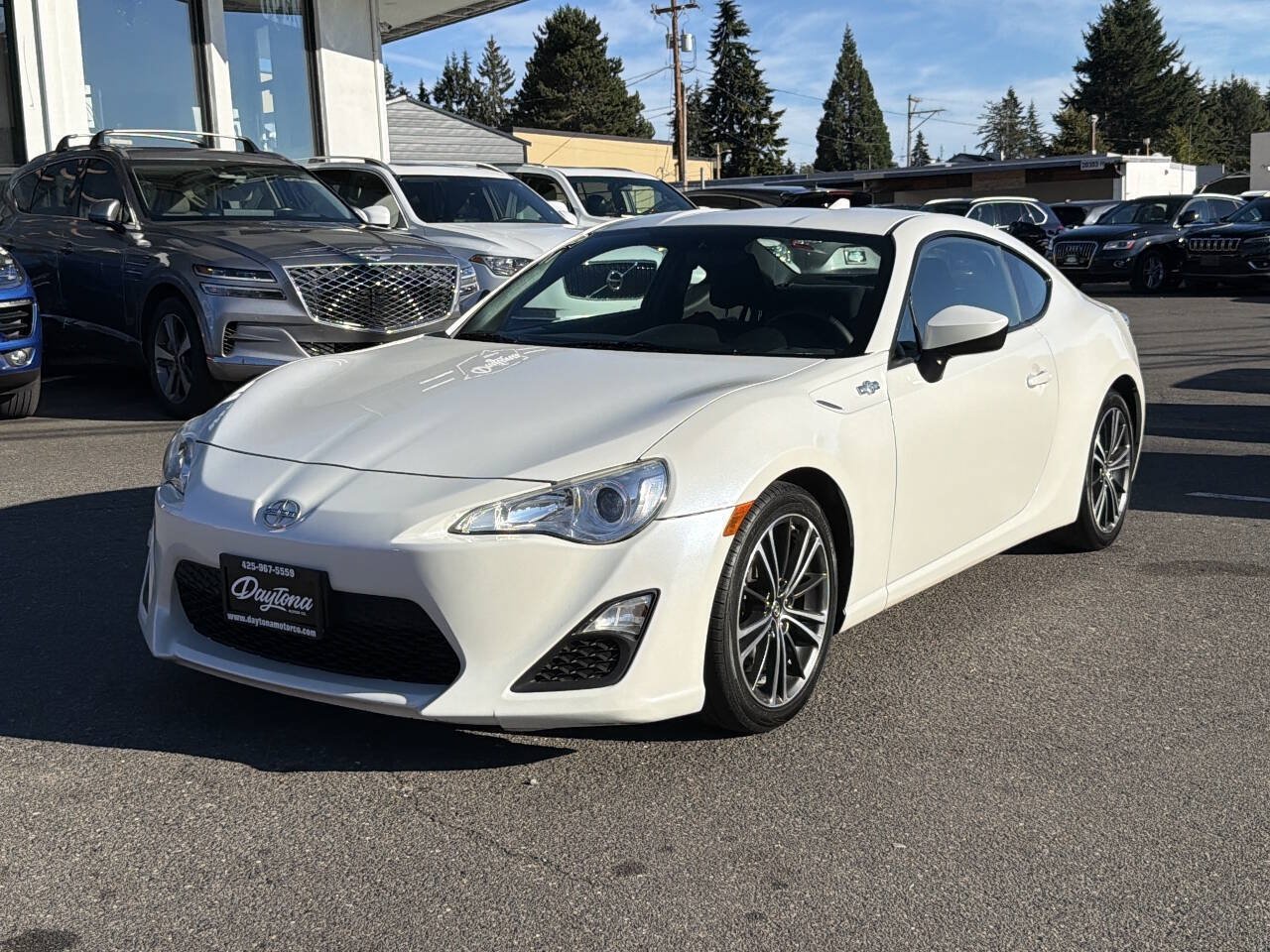 Used 2015 Scion FR-S RWD image 1