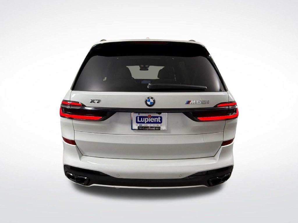 Used 2025 BMW X7 M60i AWD/4WD image 8