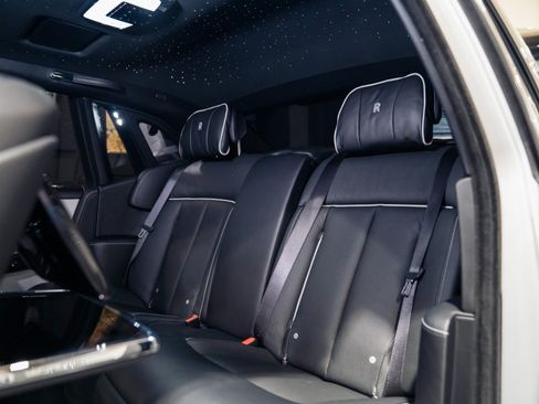 Used 2020 Rolls-Royce Phantom Sedan RWD image 16