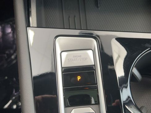 New 2026 Volkswagen Atlas Cross Sport SEL R-Line image 26