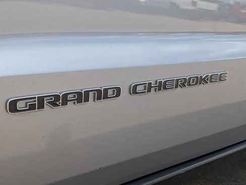 Certified 2018 Jeep Grand Cherokee Limited w/ Trailer Tow Group IV AWD/4WD image 11