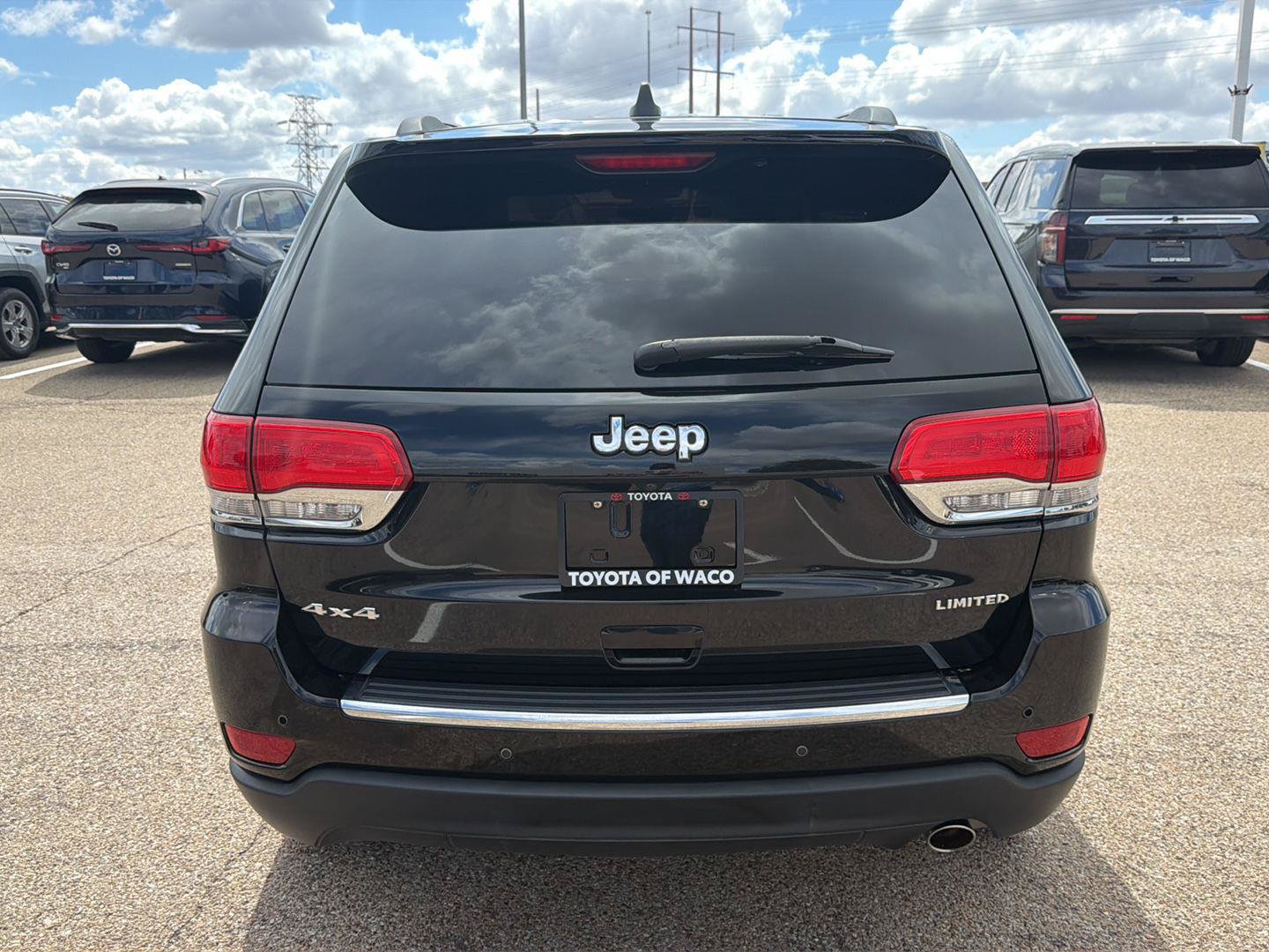 Used 2017 Jeep Grand Cherokee Limited w/ Luxury Group II AWD/4WD image 4