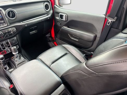 Used 2023 Jeep Wrangler Unlimited Rubicon 4xe w/ Cold Weather Group AWD/4WD image 26