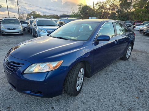 Used 2008 Toyota Camry LE FWD image 3