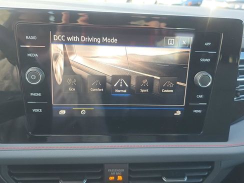 Used 2025 Volkswagen Jetta GLI Autobahn image 25