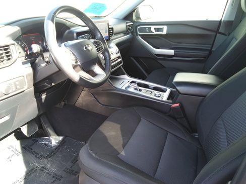 Used 2022 Ford Explorer XLT w/ Class IV Trailer Tow Package image 14