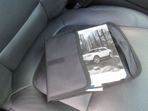 Used 2015 Ford Explorer Limited w/ Equipment Group 301A AWD/4WD image 34