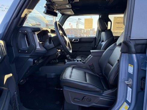 New 2025 Ford Bronco Outer Banks w/ Sasquatch Package image 11