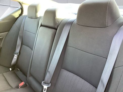 Used 2024 Nissan Altima 2.5 SV image 18