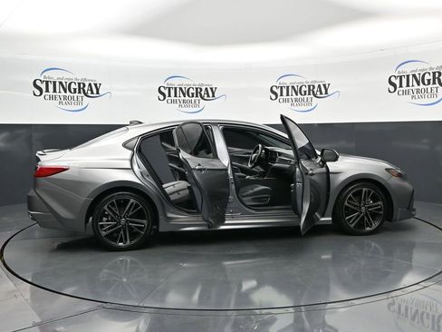 Used 2025 Toyota Camry XSE image 27