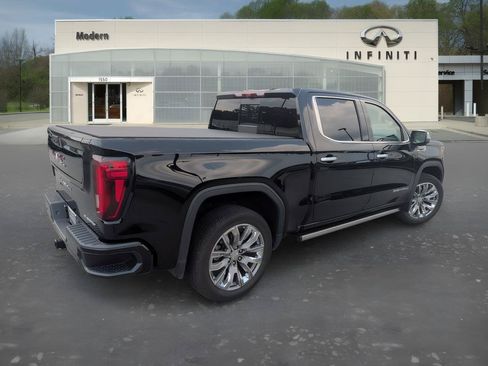 Used 2024 GMC Sierra 1500 Denali w/ Denali Reserve Package AWD/4WD image 4