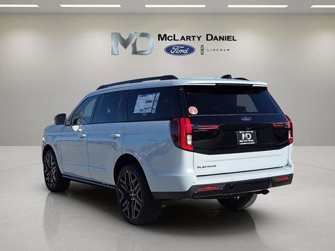 New 2026 Ford Expedition Platinum w/ Stealth Performance Package AWD/4WD image 4