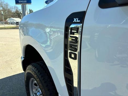 Used 2023 Ford F350 XL w/ Snow Plow Prep Package AWD/4WD image 8