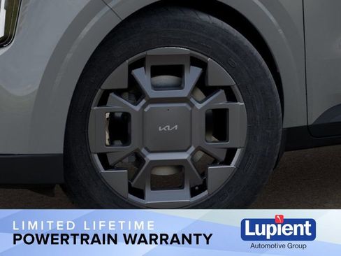 New 2026 Kia Carnival EX image 11