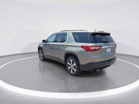 Used 2019 Chevrolet Traverse LT w/ LT Premium Package AWD/4WD image 6