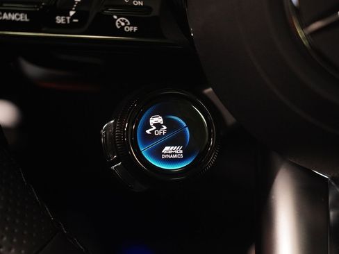 Used 2025 Mercedes-Benz C 43 AMG 4MATIC Sedan image 19