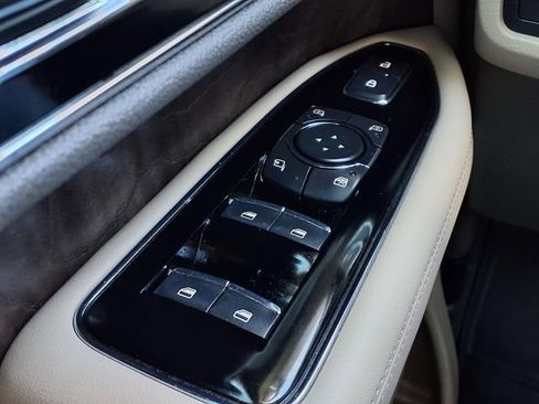 Certified 2022 Lincoln Navigator Reserve AWD/4WD image 16