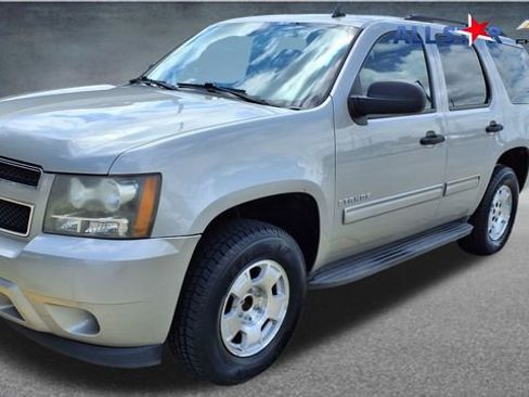 Used 2009 Chevrolet Tahoe LS RWD image 1