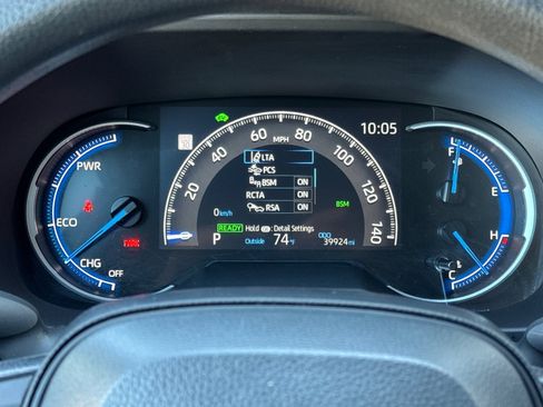 Used 2024 Toyota RAV4 XLE image 29