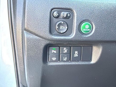 Used 2024 Honda Passport Black Edition image 12