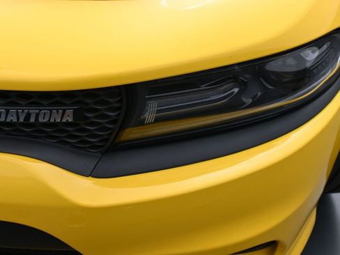 Used 2017 Dodge Charger R/T RWD image 38