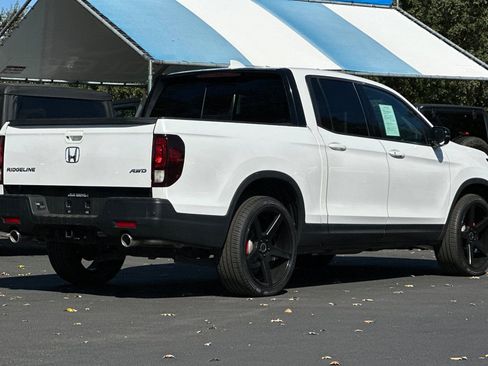 Used 2023 Honda Ridgeline Black Edition image 3