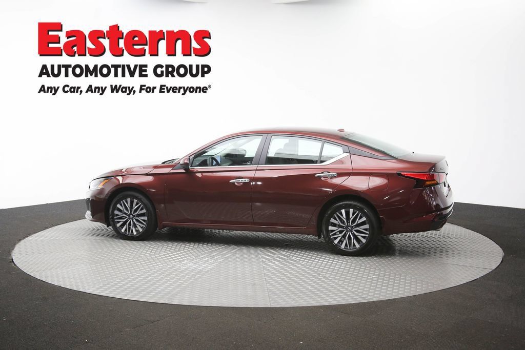 Used 2024 Nissan Altima 2.5 SV w/ SV Premium Package AWD/4WD image 63