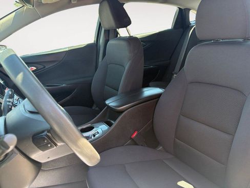 Used 2023 Chevrolet Malibu LT FWD image 9