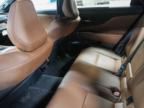 New 2025 Toyota Crown Signia image 17