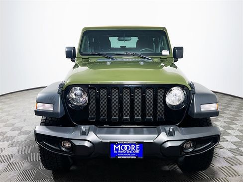 Used 2022 Jeep Wrangler Willys image 3