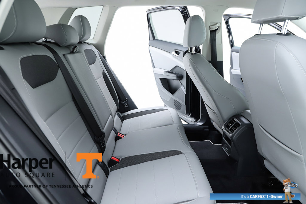 Used 2023 Volkswagen Taos SE w/ Panoramic Sunroof Package AWD/4WD image 37