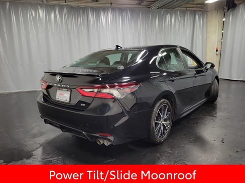 Used 2023 Toyota Camry SE w/ Convenience Package FWD image 8