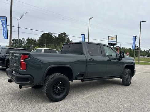 New 2026 Chevrolet Silverado 2500 ZR2 w/ LPO, Dark Essentials Package AWD/4WD image 7