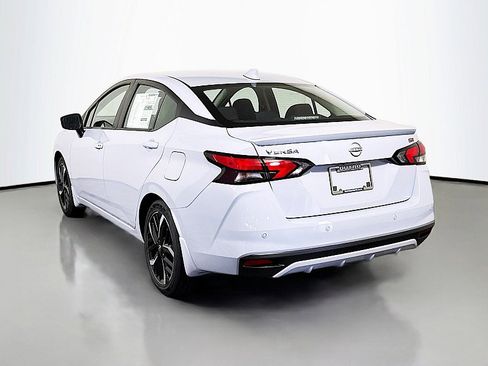 New 2025 Nissan Versa SR w/ Trunk Package image 5