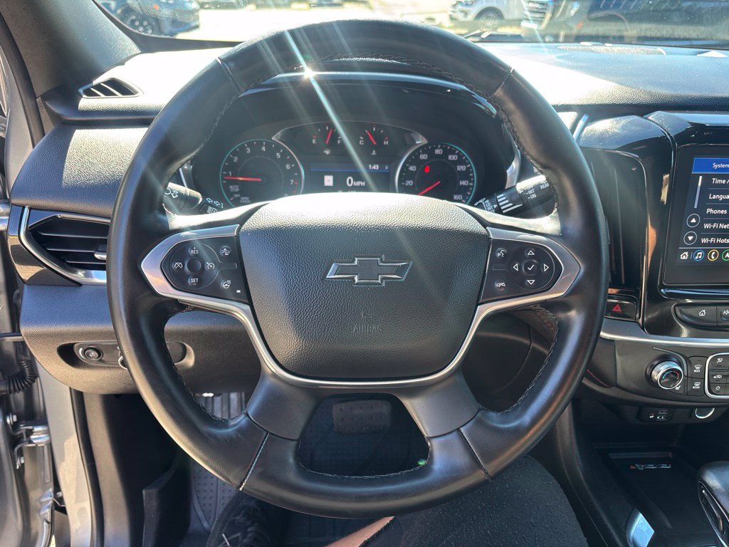 Used 2023 Chevrolet Traverse RS w/ LPO, Floor Liner Package AWD/4WD image 15