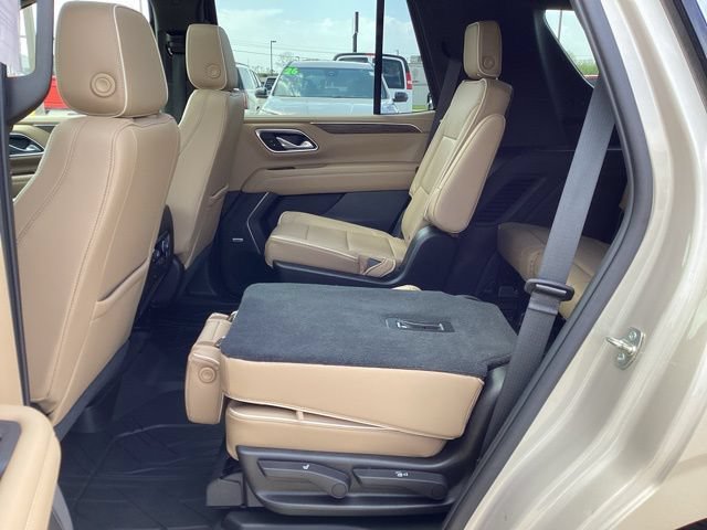 Used 2021 Chevrolet Tahoe Premier w/ Premium Package AWD/4WD image 8