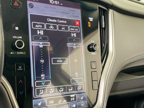 Used 2022 Subaru Outback Premium image 16