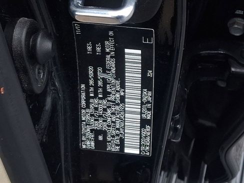 Used 2018 Lexus LX 570 4WD image 31