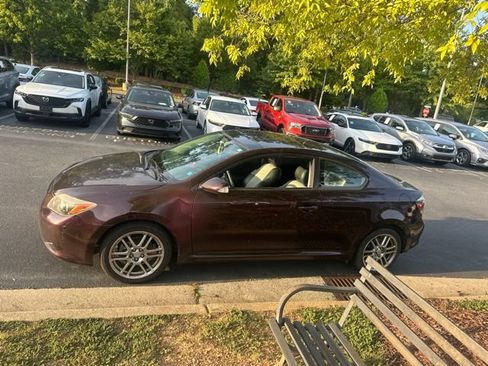 Used 2010 Scion tC FWD image 3