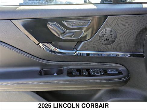 New 2025 Lincoln Corsair FWD w/ Equipment Group 101A image 7