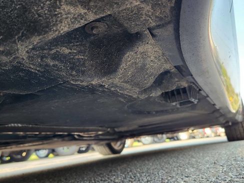 Used 2011 BMW 750Li xDrive image 50